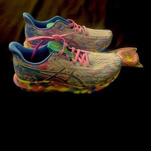 Asics Noosa Tri 14 running shoes, size 8.5